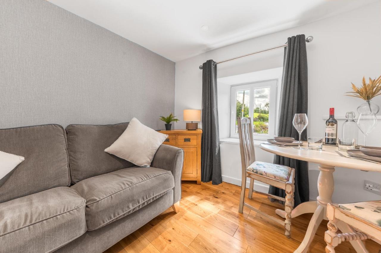 The Black Dog Apartment Dalton in Furness Exterior foto